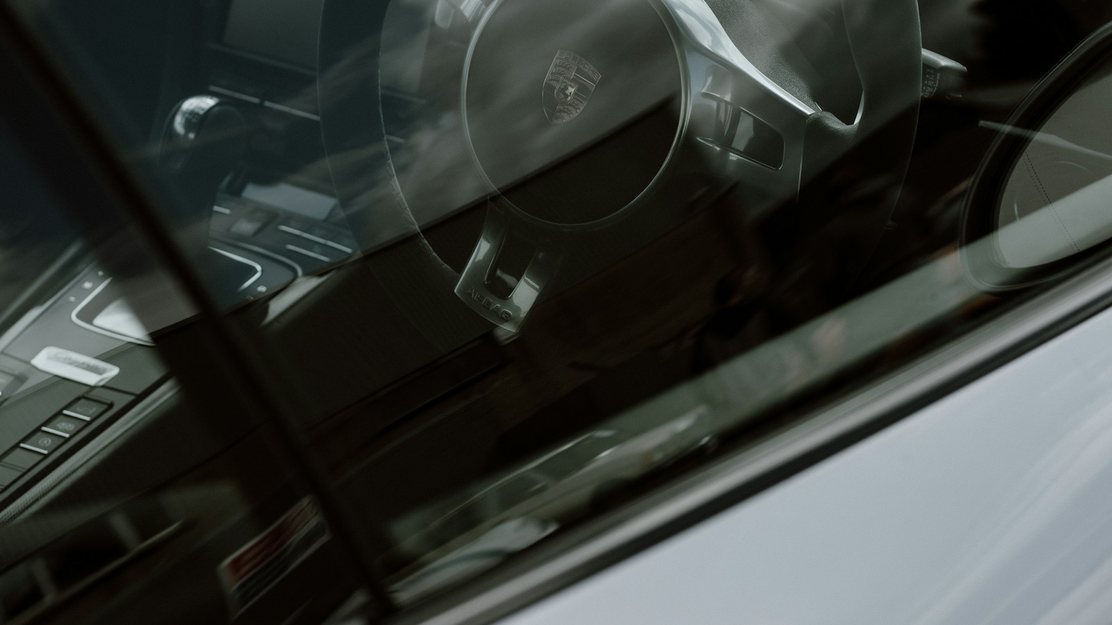 Steam Cleaning Alcantara Steering Wheel: Pro Guide