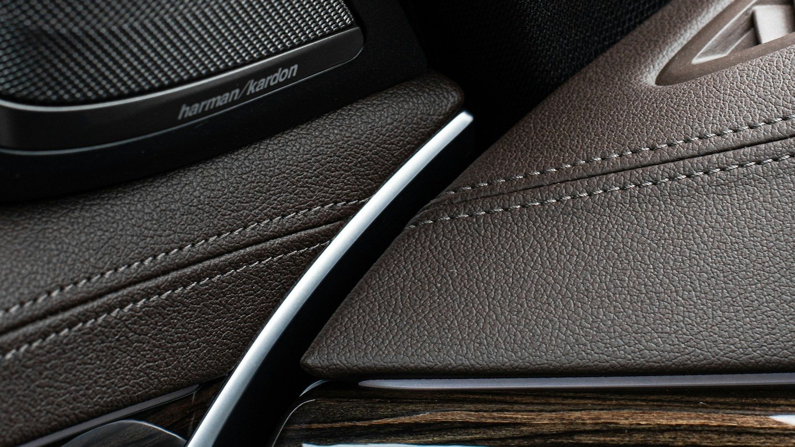 Ceramic Coating on Unpainted Plastic Trim: UV Care